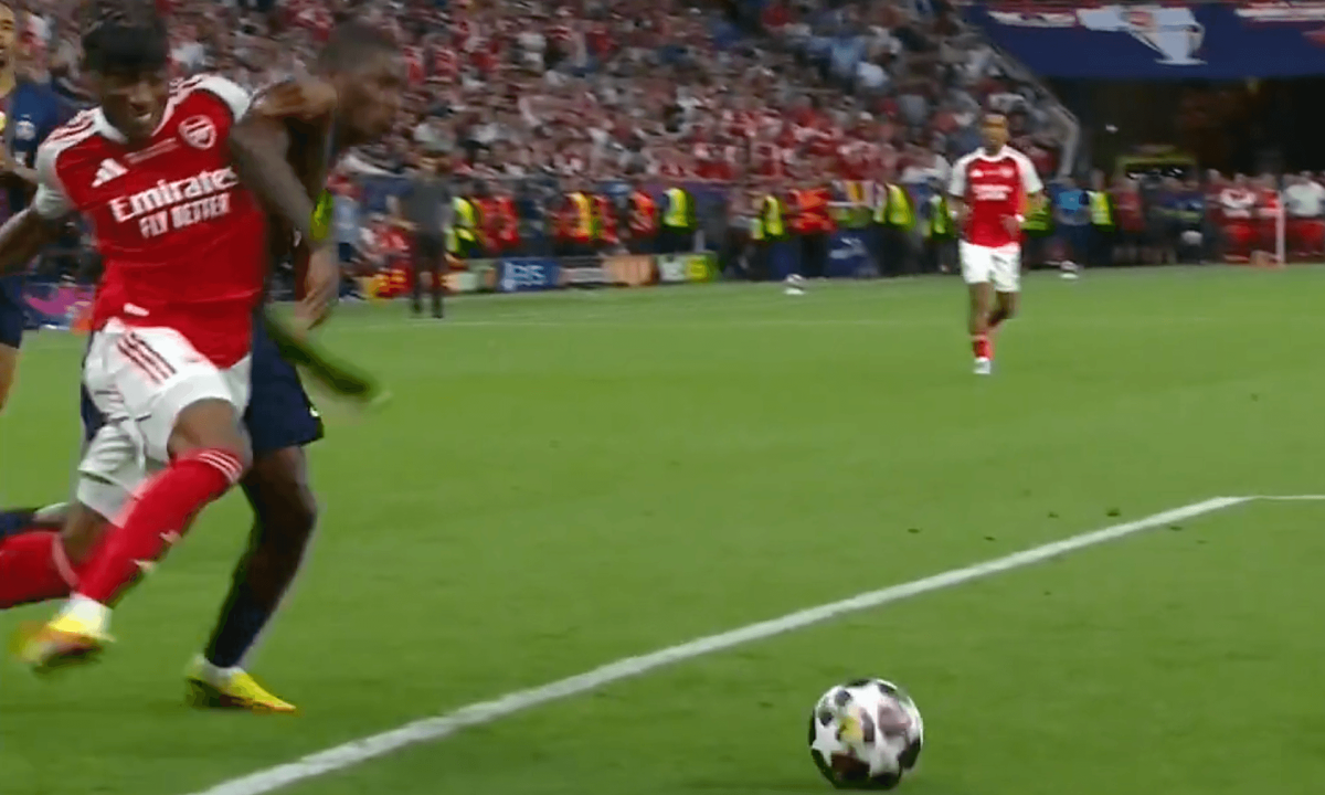 4 tranh cãi quanh trận PSG thắng Arsenal ở chung kết Champions League - hình ảnh - jun88play.vip