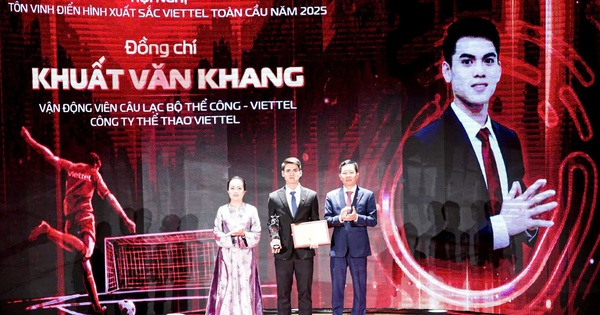 Khuất Văn Khang xuất sắc giành giải thưởng danh giá tại Viettel với tỷ lệ chọi 1/7.000 - hình ảnh - jun88play.vip