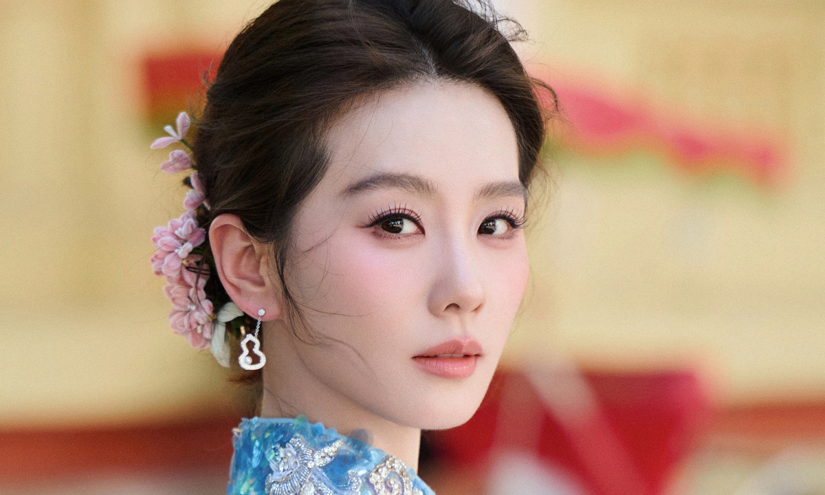 Mốt ‘má đỏ vì nắng gắt’ bùng nổ sau Lưu Thi Thi xuất hiện tại Hà Nội - hình ảnh - jun88play.vip Mốt ‘má đỏ vì nắng gắt’ bùng nổ sau Lưu Thi Thi xuất hiện tại Hà Nội - hình ảnh - jun88play.vip