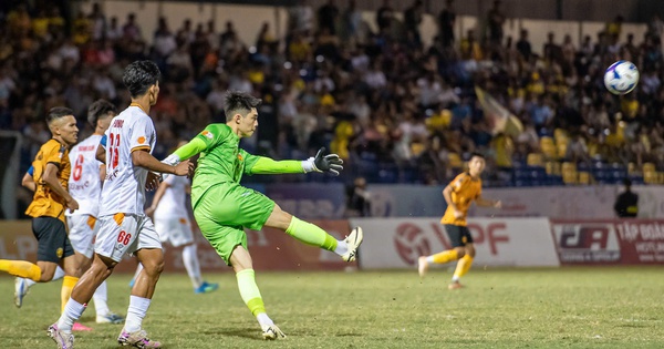 Vòng xoáy trụ hạng V-League bùng nổ: HAGL mất ăn mất ngủ cùng 4 cái tên nào? - hình ảnh - jun88play.vip Vòng xoáy trụ hạng V-League bùng nổ: HAGL mất ăn mất ngủ cùng 4 cái tên nào? - hình ảnh - jun88play.vip