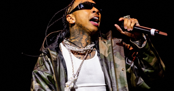 Tyga hợp tác Sơn Tùng M-TP: Cú bắt tay quốc tế làm dậy sóng V-Pop - hình ảnh - jun88play.vip Tyga hợp tác Sơn Tùng M-TP: Cú bắt tay quốc tế làm dậy sóng V-Pop - hình ảnh - jun88play.vip