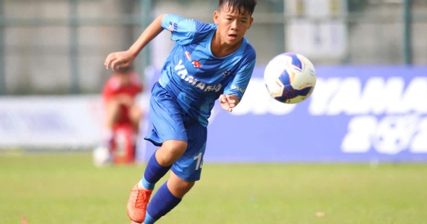 ‘Khả còi’ theo nghề đá bóng, giấc mơ ngôi sao từ làng biển Tam Xuân - hình ảnh - jun88play.vip ‘Khả còi’ theo nghề đá bóng, giấc mơ ngôi sao từ làng biển Tam Xuân - hình ảnh - jun88play.vip