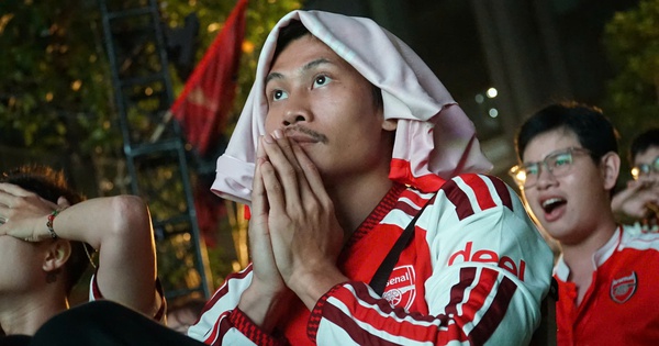Diễn viên ‘Mưa đỏ’ thẫn thờ vì Arsenal bại trận! - hình ảnh - jun88play.vip Diễn viên ‘Mưa đỏ’ thẫn thờ vì Arsenal bại trận! - hình ảnh - jun88play.vip