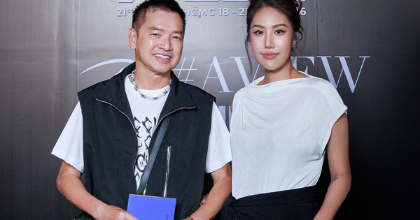 Quang Minh cùng vợ kém tuổi đi sự kiện, tiết lộ cuộc sống hôn nhân: góc nhìn mới cho người chơi Việt - hình ảnh - jun88play.vip