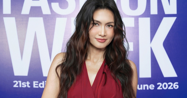 JUN88 VIP: Anh Thư tái xuất rực rỡ, chia sẻ đam mê đào tạo người mẫu tại Tuần lễ Thời trang Việt Nam 2026 - hình ảnh - jun88play.vip JUN88 VIP: Anh Thư tái xuất rực rỡ, chia sẻ đam mê đào tạo người mẫu tại Tuần lễ Thời trang Việt Nam 2026 - hình ảnh - jun88play.vip