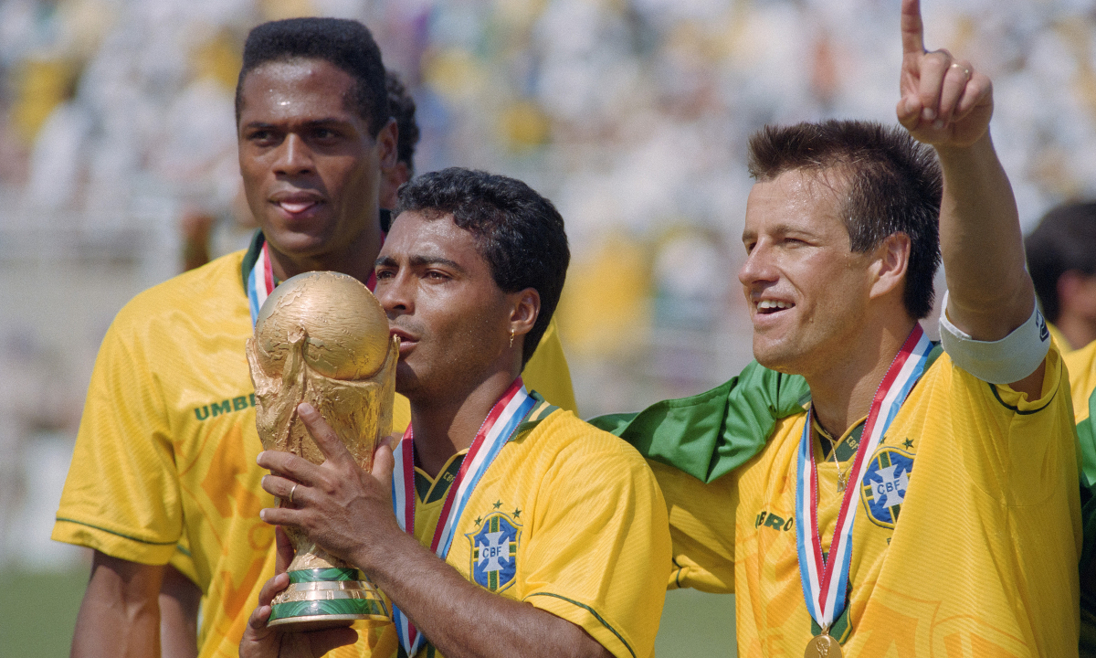 Romario: ‘Áp lực sẽ là động lực để Brazil vô địch World Cup’ - hình ảnh - jun88play.vip Romario: ‘Áp lực sẽ là động lực để Brazil vô địch World Cup’ - hình ảnh - jun88play.vip