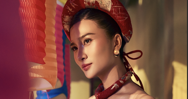 NSƯT Kim Tuyến tuổi 39: Vẻ đẹp không chỉ ở ngoại hình mà còn ở sự tự tin - hình ảnh - jun88play.vip