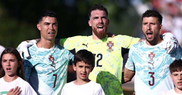 Ronaldo và Bồ Đào Nha ‘mang’ Diogo Jota đến World Cup 2026: Hành động đặc biệt khiến khán giả rơi lệ! - hình ảnh - jun88play.vip Ronaldo và Bồ Đào Nha ‘mang’ Diogo Jota đến World Cup 2026: Hành động đặc biệt khiến khán giả rơi lệ! - hình ảnh - jun88play.vip