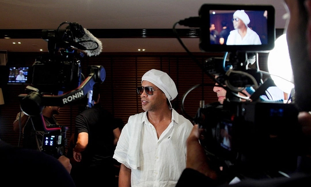 Ronaldinho trở lại thi đấu ở tuổi 46: Huyền thoại Brazil ký hợp đồng với CLB Ravenna - hình ảnh - jun88play.vip Ronaldinho trở lại thi đấu ở tuổi 46: Huyền thoại Brazil ký hợp đồng với CLB Ravenna - hình ảnh - jun88play.vip