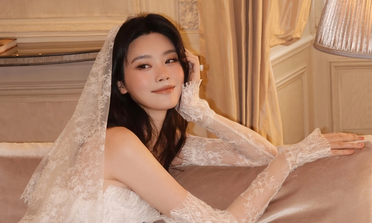 JUN88 baccarat và sức hút từ đám cưới sao: Hề Mộng Dao lộng lẫy trong thiết kế Việt - hình ảnh - jun88play.vip JUN88 baccarat và sức hút từ đám cưới sao: Hề Mộng Dao lộng lẫy trong thiết kế Việt - hình ảnh - jun88play.vip