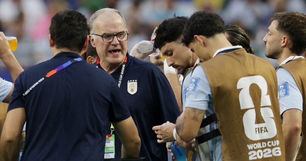 Cầu thủ Uruguay phản ứng dữ dội HLV Bielsa trước trận quyết đấu Tây Ban Nha - hình ảnh - jun88play.vip Cầu thủ Uruguay phản ứng dữ dội HLV Bielsa trước trận quyết đấu Tây Ban Nha - hình ảnh - jun88play.vip