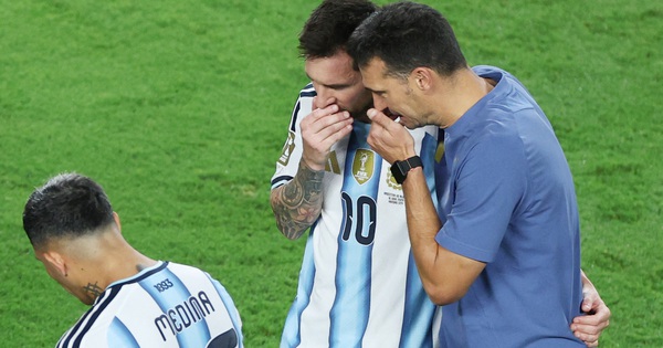 Scaloni đáp trả HLV Ancelotti khi chê Argentina ‘đá chậm’, tiết lộ Messi rất ổn: góc nhìn mới cho người chơi Việt - hình ảnh - jun88play.vip Scaloni đáp trả HLV Ancelotti khi chê Argentina ‘đá chậm’, tiết lộ Messi rất ổn: góc nhìn mới cho người chơi Việt - hình ảnh - jun88play.vip