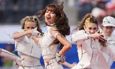 Lisa khuấy động lễ khai mạc World Cup 2026 tại Mỹ với màn trình diễn bốc lửa - hình ảnh - jun88play.vip Lisa khuấy động lễ khai mạc World Cup 2026 tại Mỹ với màn trình diễn bốc lửa - hình ảnh - jun88play.vip
