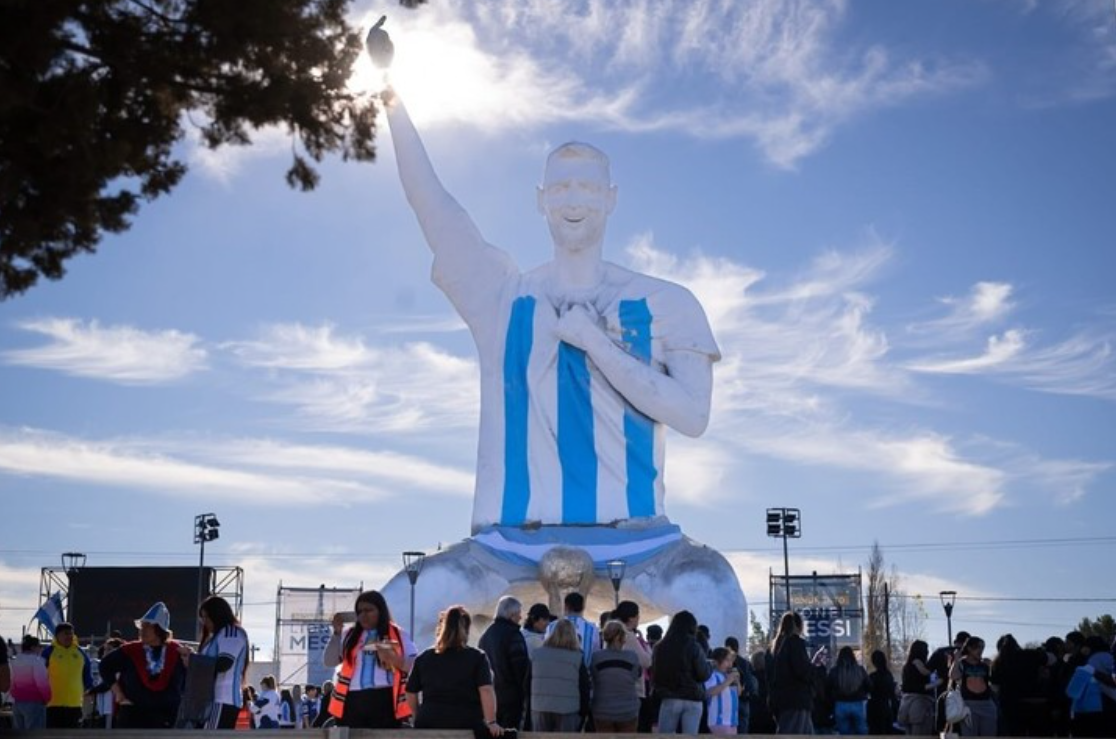 Argentina khánh thành tượng Messi cao 26 mét: góc nhìn mới cho người chơi Việt - hình ảnh - jun88play.vip
