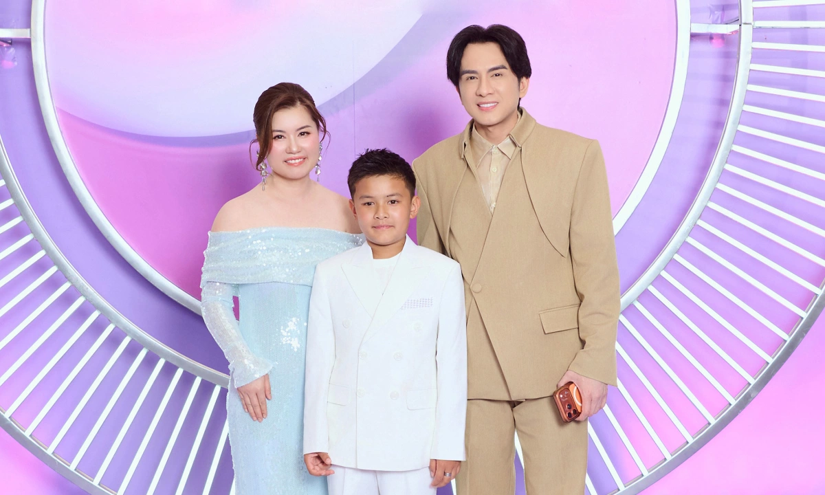 Đan Trường đưa vợ cũ và con trai đi sự kiện: góc nhìn mới cho người chơi Việt - hình ảnh - jun88play.vip