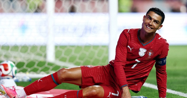 World Cup 2026: Ronaldo nín thở vì đàn em chấn thương, Bồ Đào Nha và Anh thắng vẫn lo: góc nhìn mới cho người chơi Việt - hình ảnh - jun88play.vip World Cup 2026: Ronaldo nín thở vì đàn em chấn thương, Bồ Đào Nha và Anh thắng vẫn lo: góc nhìn mới cho người chơi Việt - hình ảnh - jun88play.vip