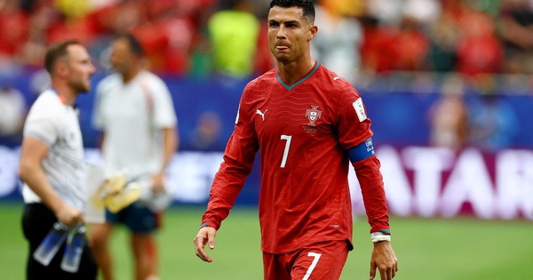 Bị gọi là ‘lời nguyền’ của đội tuyển Bồ Đào Nha, Ronaldo nói gì? - hình ảnh - jun88play.vip Bị gọi là ‘lời nguyền’ của đội tuyển Bồ Đào Nha, Ronaldo nói gì? - hình ảnh - jun88play.vip
