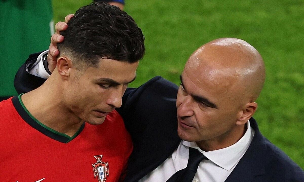 Shearer: ‘HLV Bồ Đào Nha không dám thay Ronaldo’ - hình ảnh - jun88play.vip Shearer: ‘HLV Bồ Đào Nha không dám thay Ronaldo’ - hình ảnh - jun88play.vip