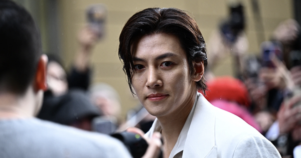 Ji Chang Wook dính bê bối trốn thuế: Cú sốc với fan Việt và góc nhìn từ JUN88 - hình ảnh - jun88play.vip Ji Chang Wook dính bê bối trốn thuế: Cú sốc với fan Việt và góc nhìn từ JUN88 - hình ảnh - jun88play.vip