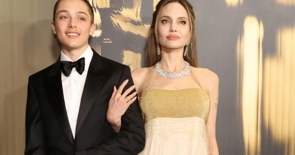JUN88 chính thức: Hành trình trưởng thành của cặp song sinh nhà Brad Pitt và Angelina Jolie gây xúc động - hình ảnh - jun88play.vip