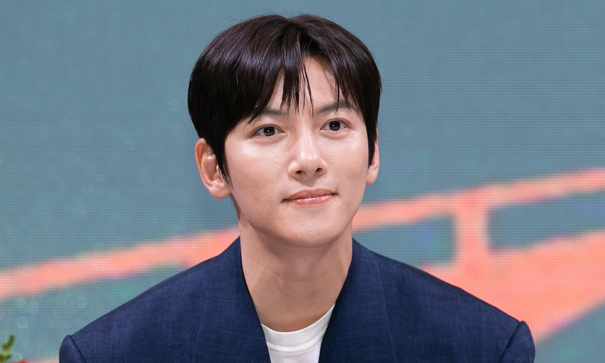 Ji Chang Wook: ‘Tôi nhận năng lượng tích cực khi đến Việt Nam’ - hình ảnh - jun88play.vip Ji Chang Wook: ‘Tôi nhận năng lượng tích cực khi đến Việt Nam’ - hình ảnh - jun88play.vip