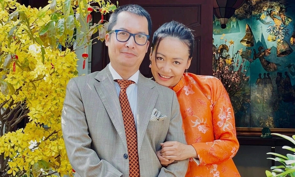 Hồng Ánh và Hành Trình 17 Năm Hôn Nhân Không Con: Bí Quyết Hạnh Phúc Từ Sự Thấu Hiểu - hình ảnh - jun88play.vip Hồng Ánh và Hành Trình 17 Năm Hôn Nhân Không Con: Bí Quyết Hạnh Phúc Từ Sự Thấu Hiểu - hình ảnh - jun88play.vip
