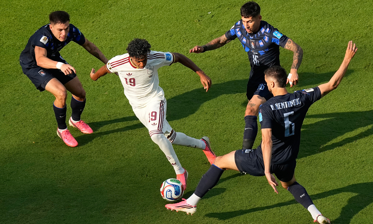 Uruguay 0-0 Tây Ban Nha (H1): Yamal khuấy đảo hàng thủ - hình ảnh - jun88play.vip