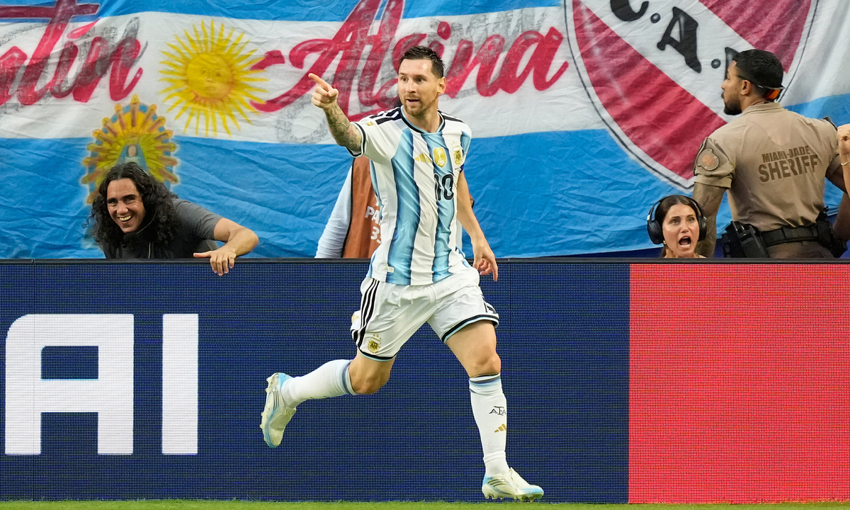 JUN88 Baccarat và Cú Hích Từ Kỷ Lục Mới Của Messi Ở World Cup - hình ảnh - jun88play.vip